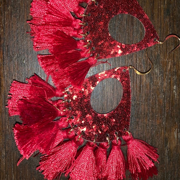 Earrings! - Picture 1 of 1